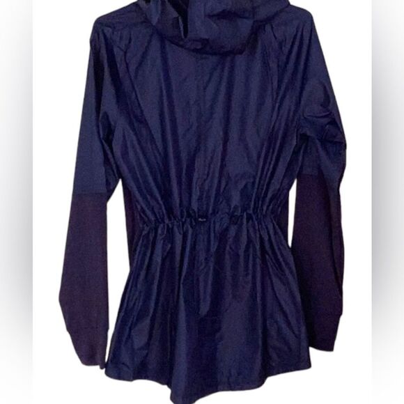 NWT UNDER ARMOUR WOMEN LOOSE CROSS TOWN ANORAK NAVY JACKET WINDBREAKER COATSMALL - Picture 7 of 12